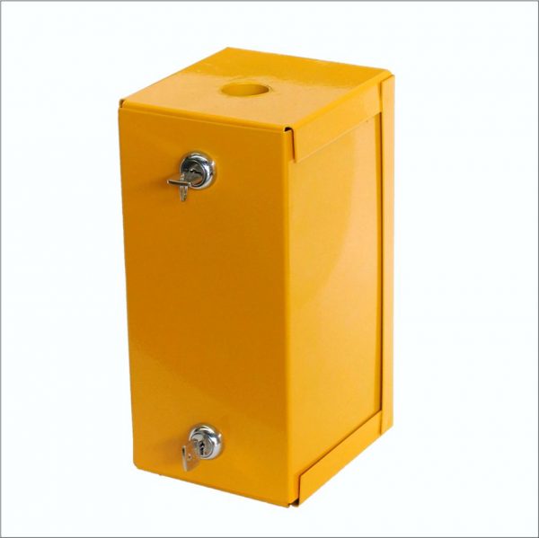 Lockable sharps container